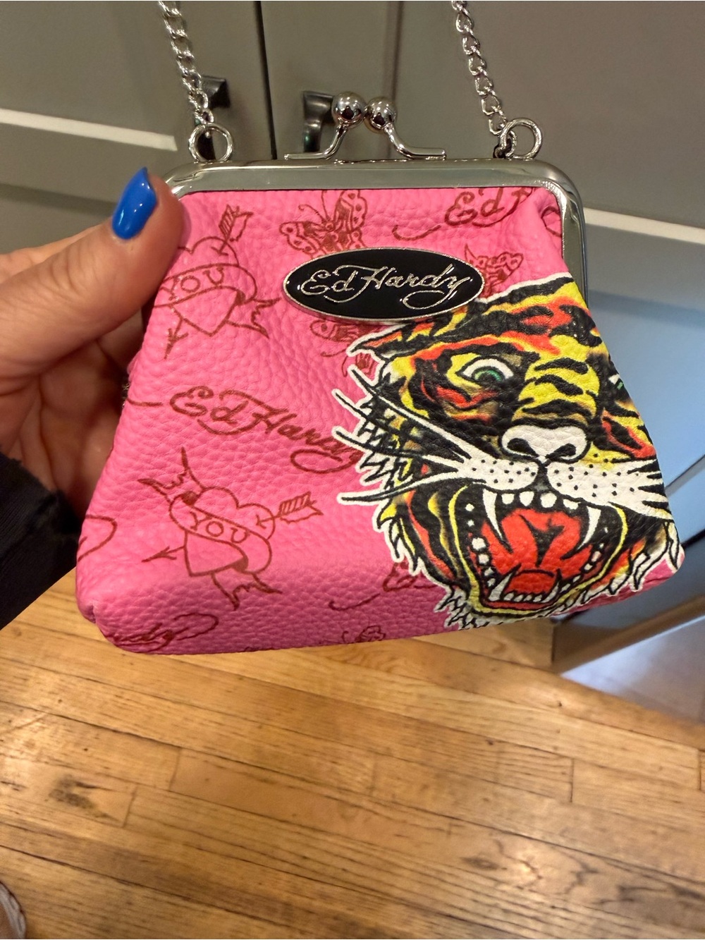 Ed Hardy Pink Floral Tiger Kiss-Lock Mini Chain Crossbody - Picture 3 of 7